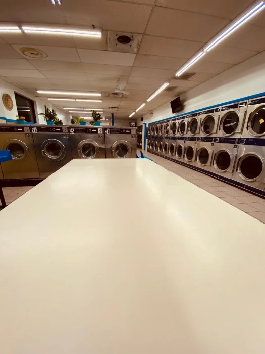 GET YOUR CLOTHES CLEAN, FRESH, AND DRY AT THE CONVENIENT DRY FREE LAUNDROMAT NEAR YOU!