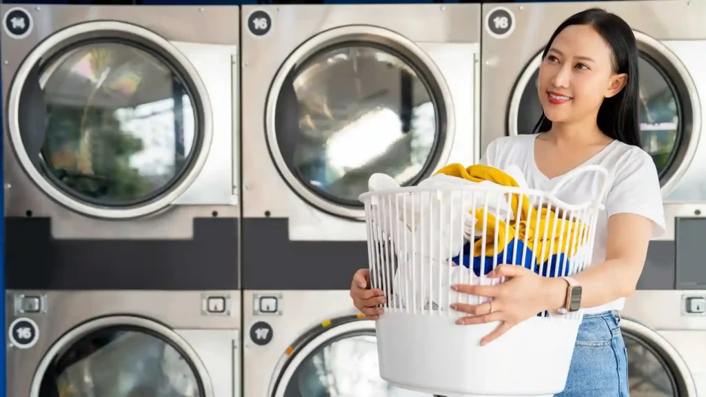 How a Commercial Laundry Service Can Improve Your Business Operations