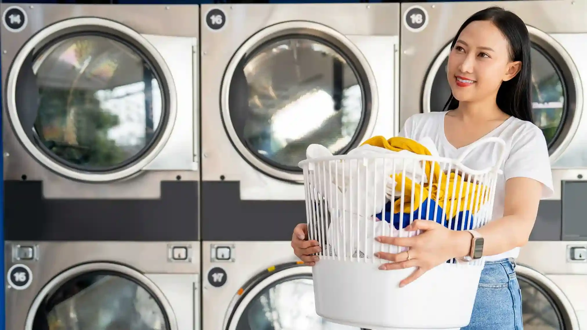 How a Commercial Laundry Service Can Improve Your Business Operations