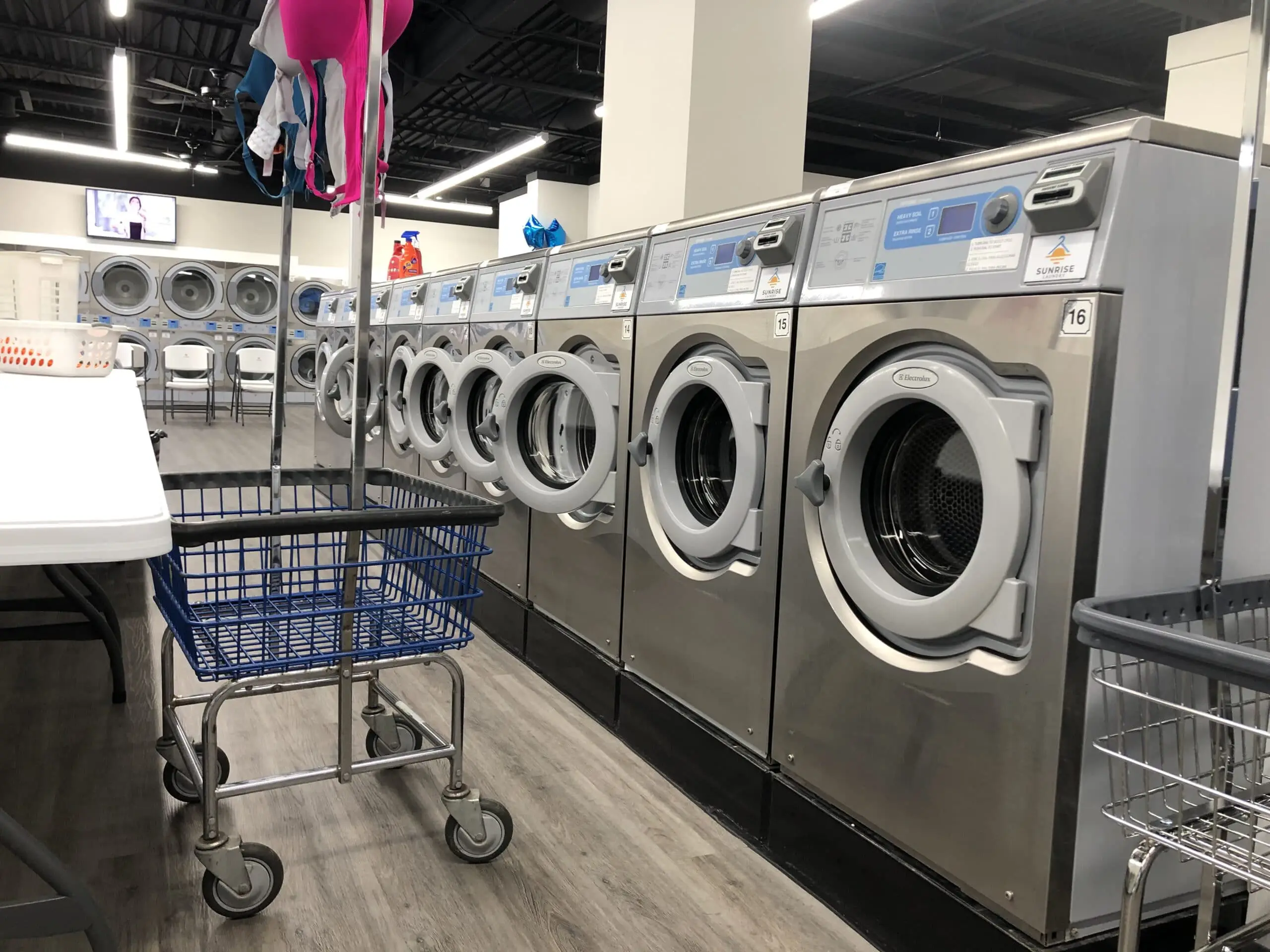 Laundromat Near Services Pilsen Chicago – Wash & Fold and Laundry Service