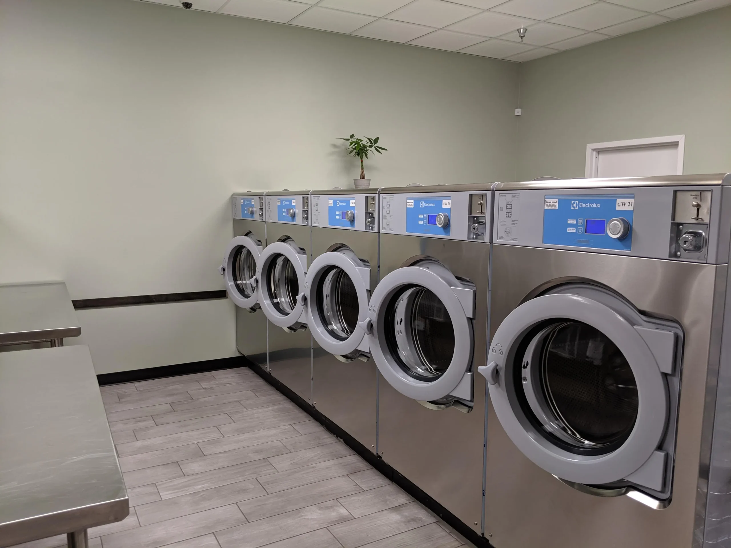 Why McKinley Park Residents Choose Fiesta Wash Laundry