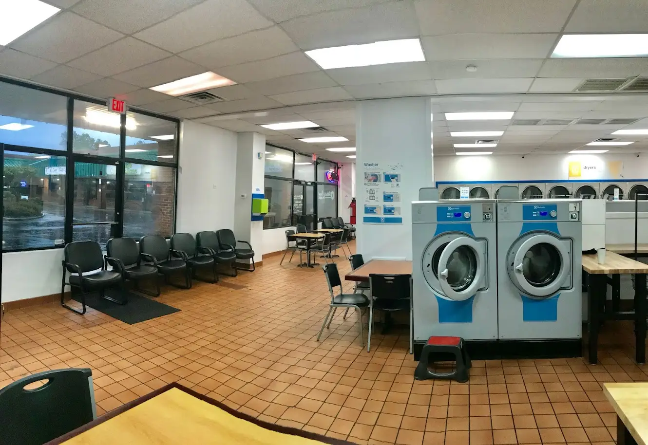 Wash & Fold Service Near Old Town Chicago