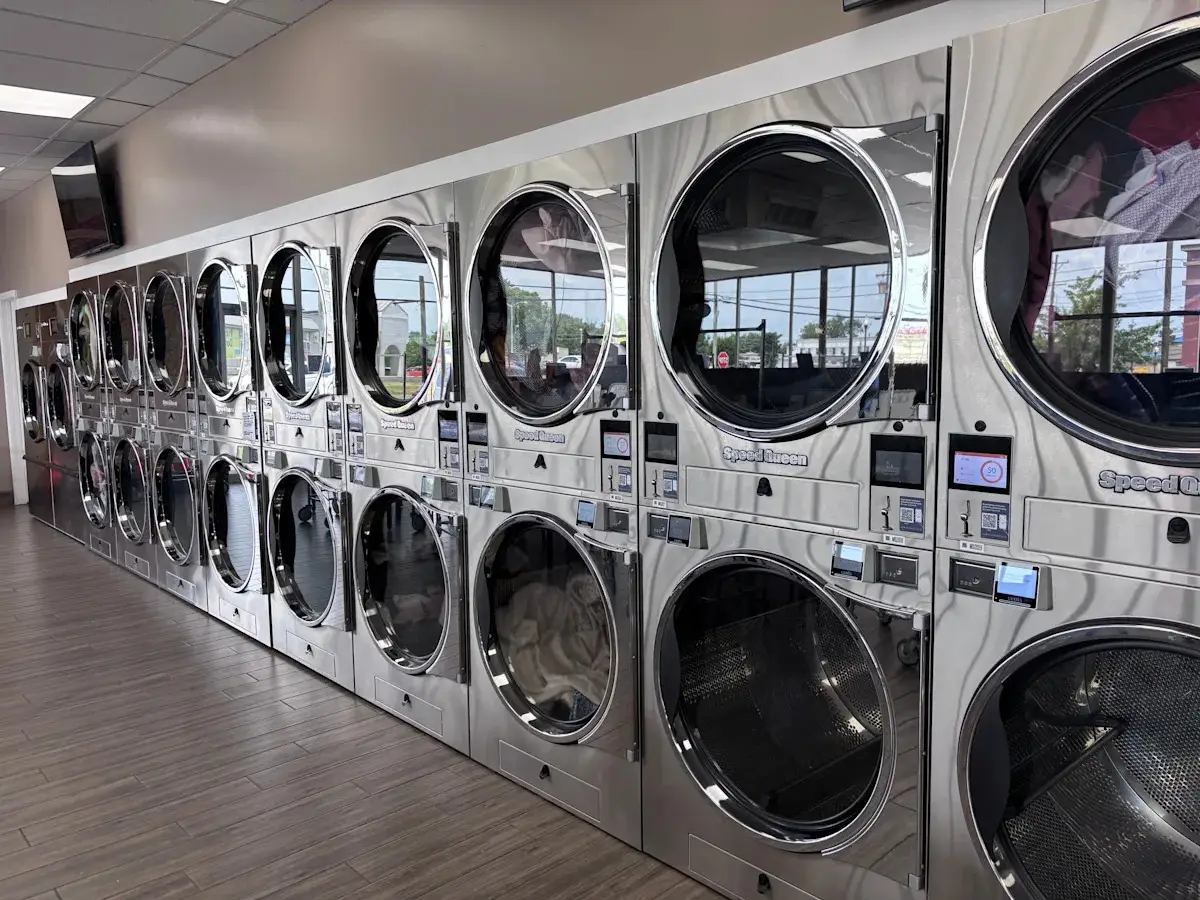Why Gold Coast Residents Choose Fiesta Wash Laundry