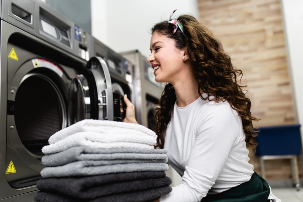 Laundry Pickup vs. Drop-Off Service: Which Is More Convenient for Your Schedule